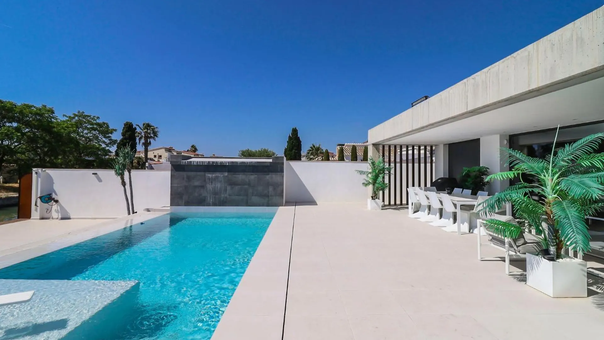 Holiday Home Lighthouse By Interhome Empuriabrava