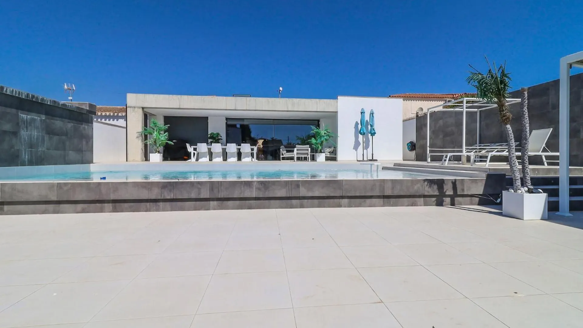 Holiday Home Lighthouse By Interhome Empuriabrava