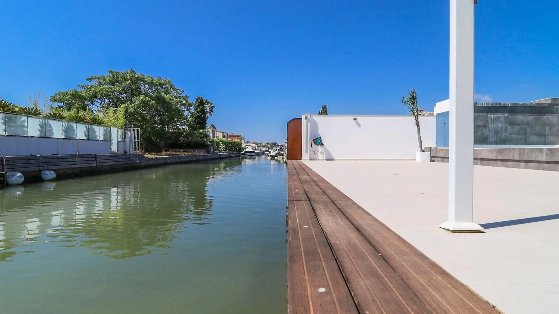 Holiday Home Lighthouse By Interhome Empuriabrava