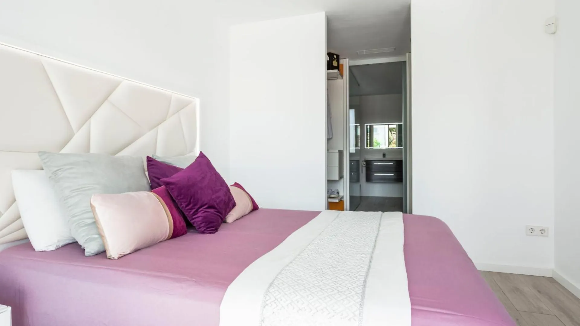 Holiday Home Lighthouse By Interhome Empuriabrava